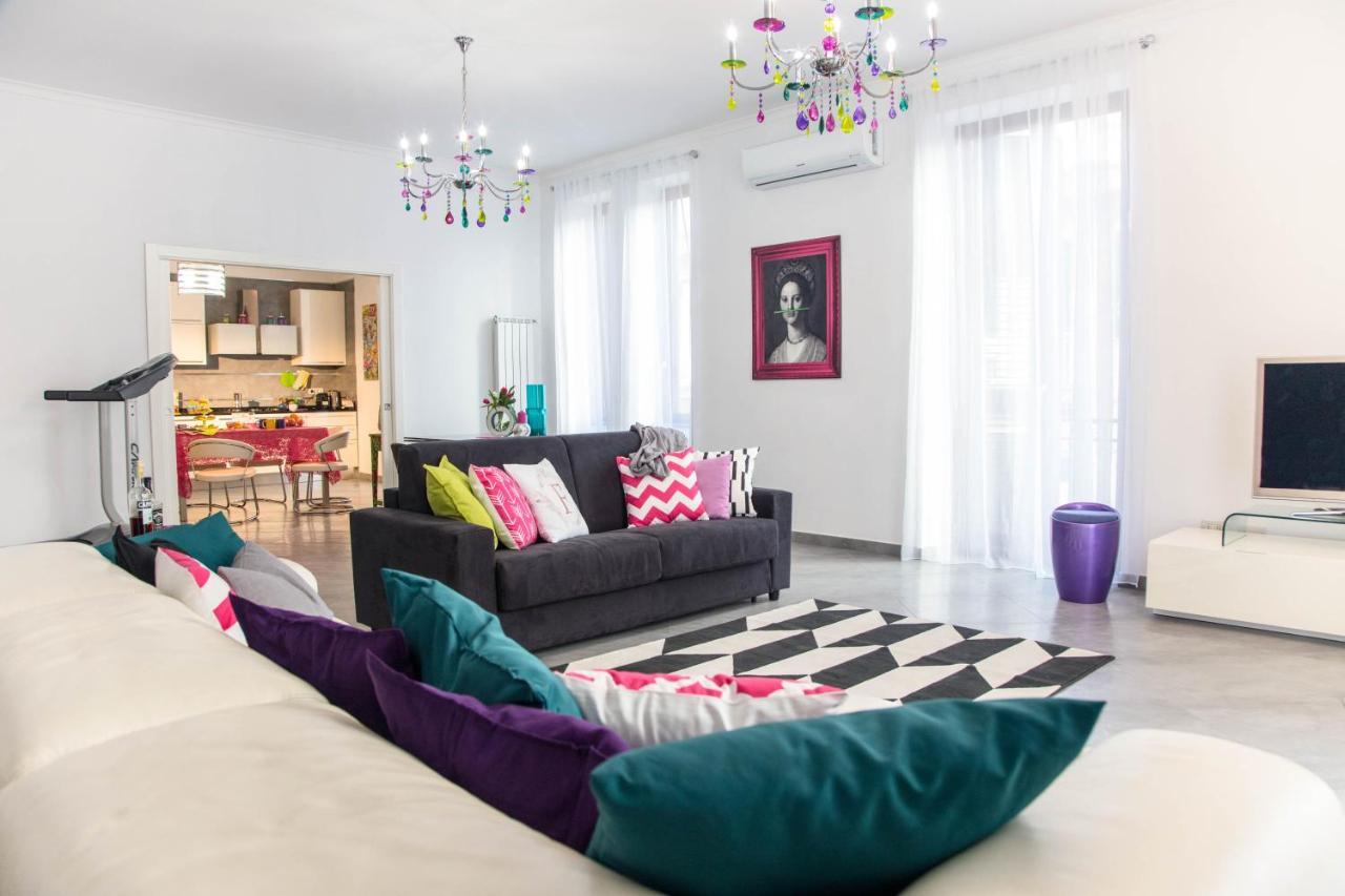 Ferdinando Arthouse Oversized Modern Apartment - By Gocce Team Napoli Ngoại thất bức ảnh